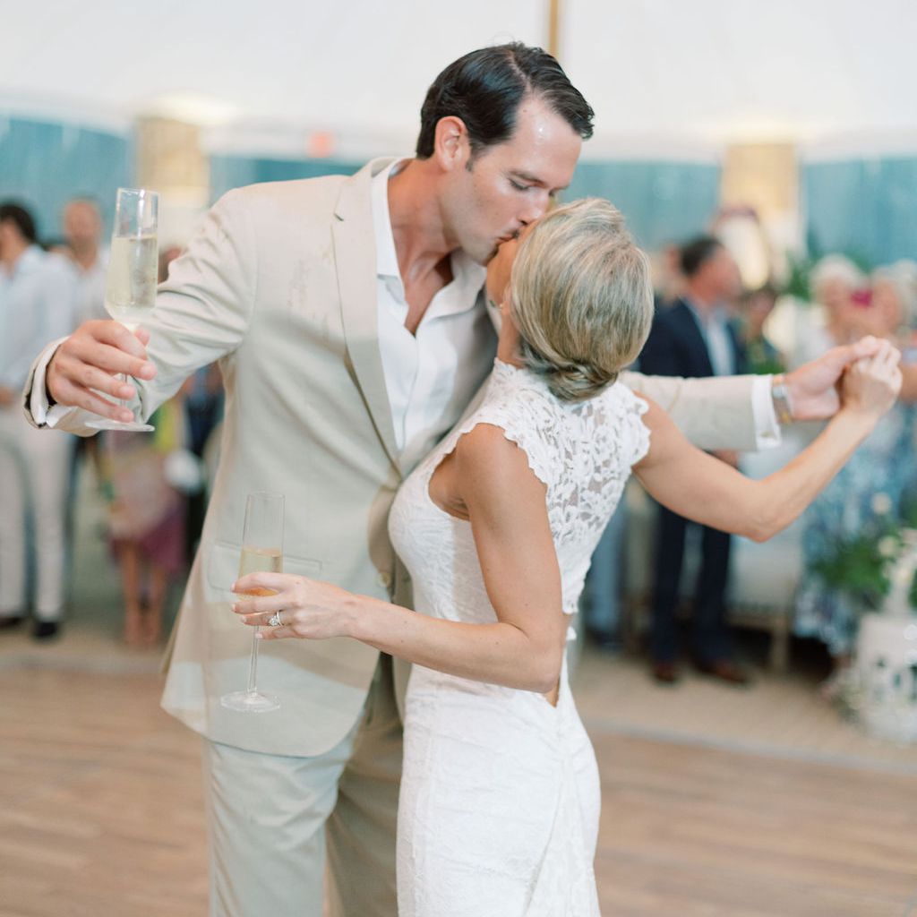 第一支舞”class=