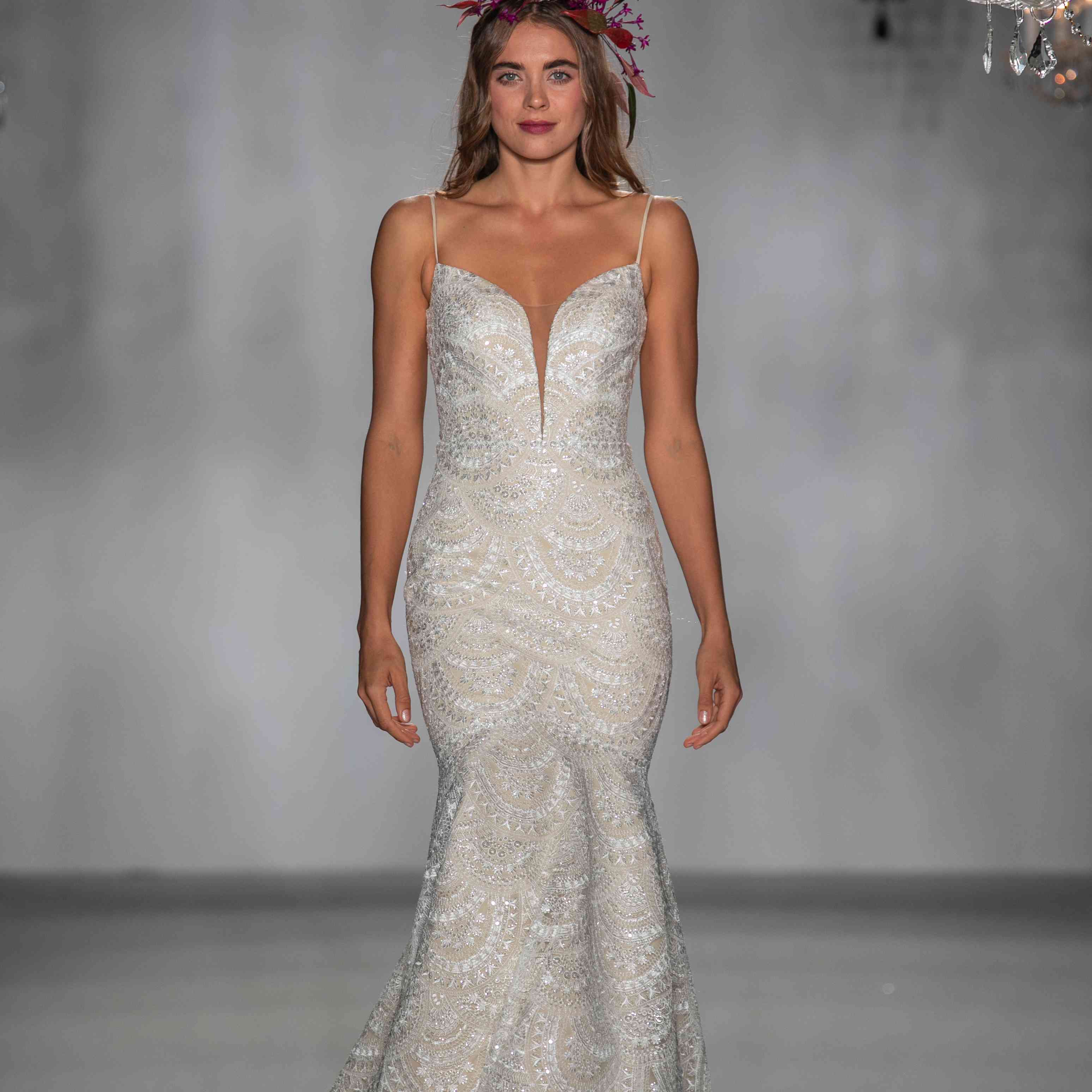 安妮·巴尔婚纱