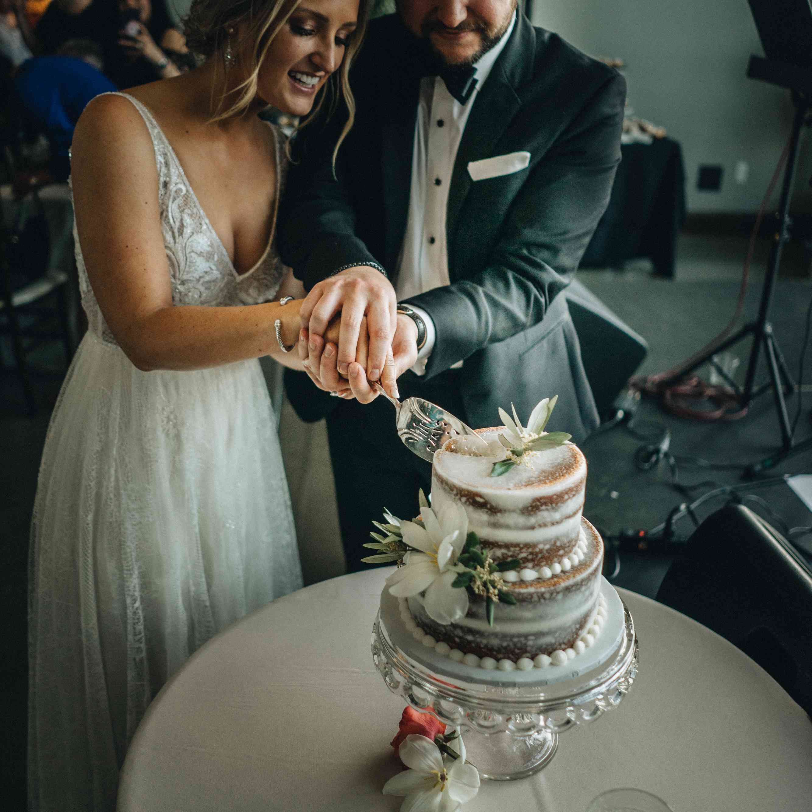 一些削减婚礼蛋糕