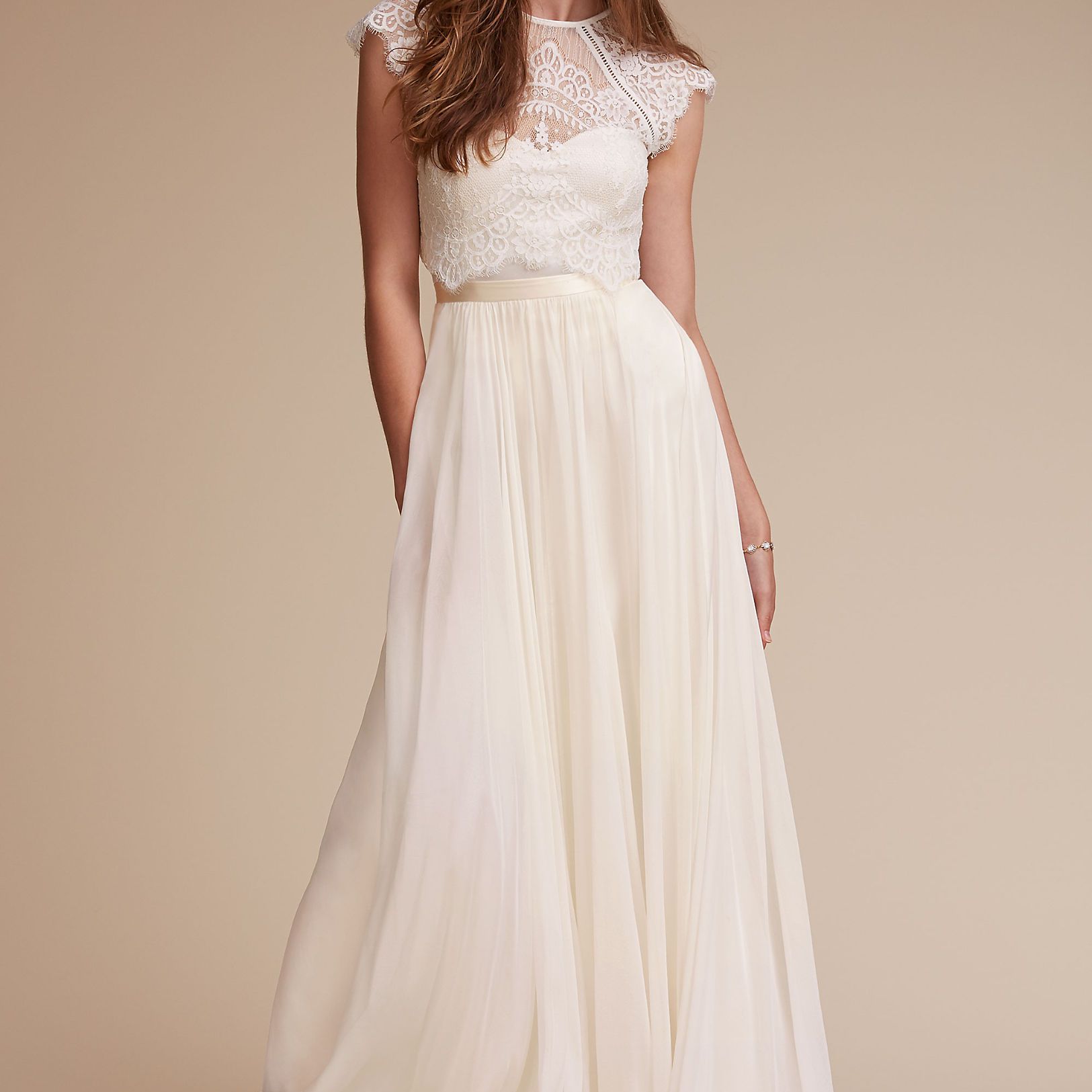 凯瑟琳·迪恩·伊塔拉(Catherine Deane Itala)连体上衣和迪莉娅长裙