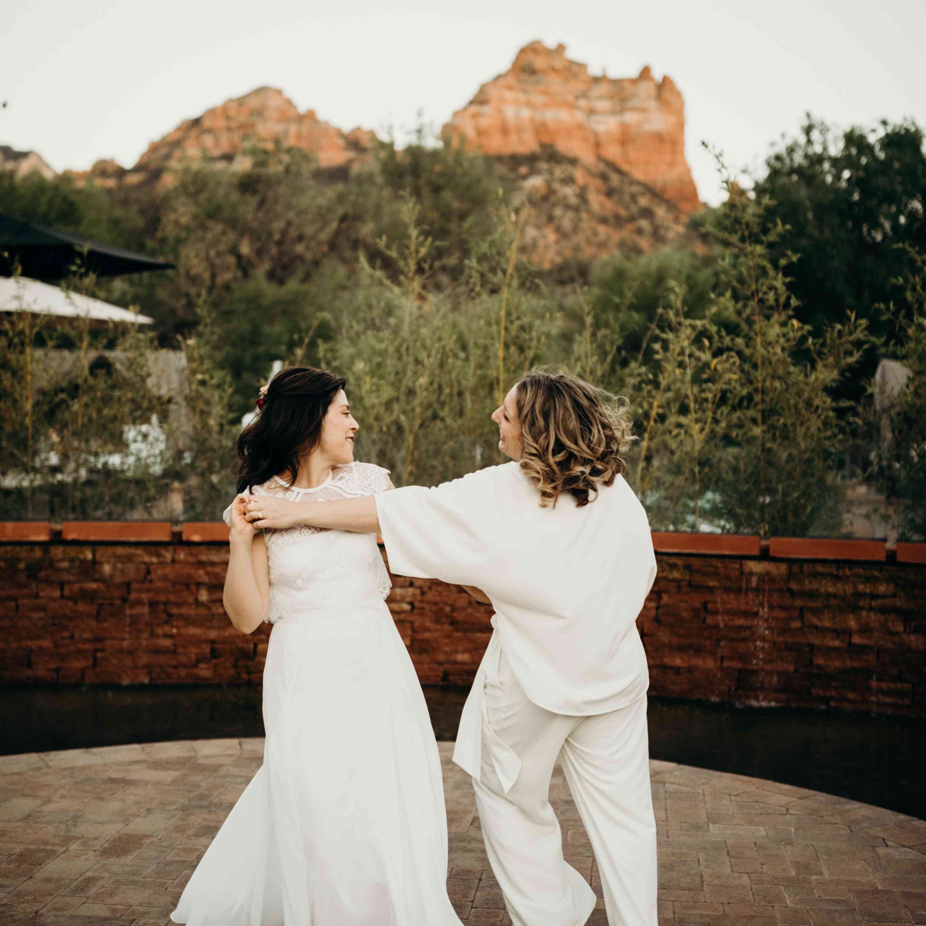 < p >新娘跳舞< / p > < br > < br >