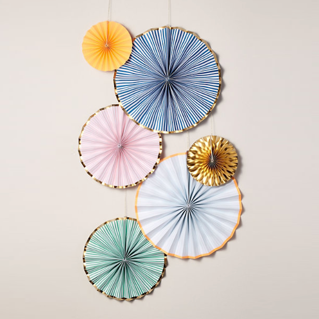 明亮的纸风车