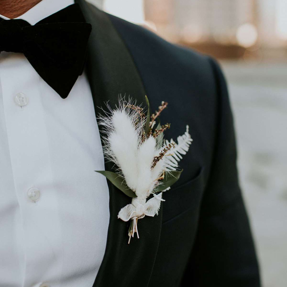 秋季婚礼bouniere.