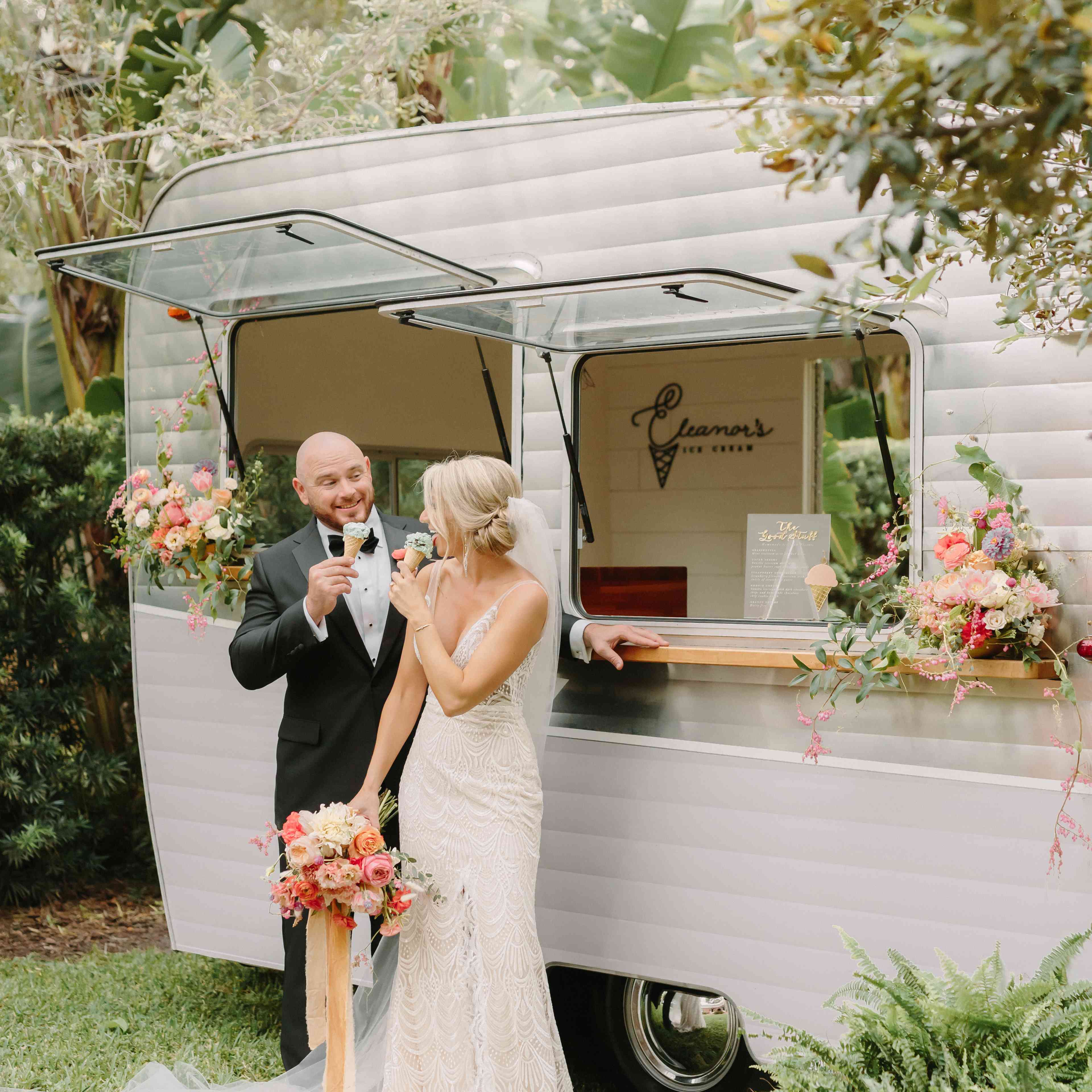 婚礼冰淇淋大篷车