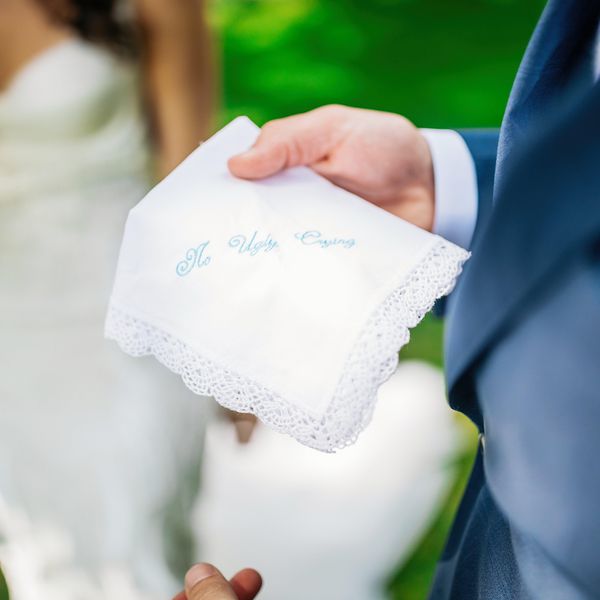 <p>没有丑陋的哭泣</ p>