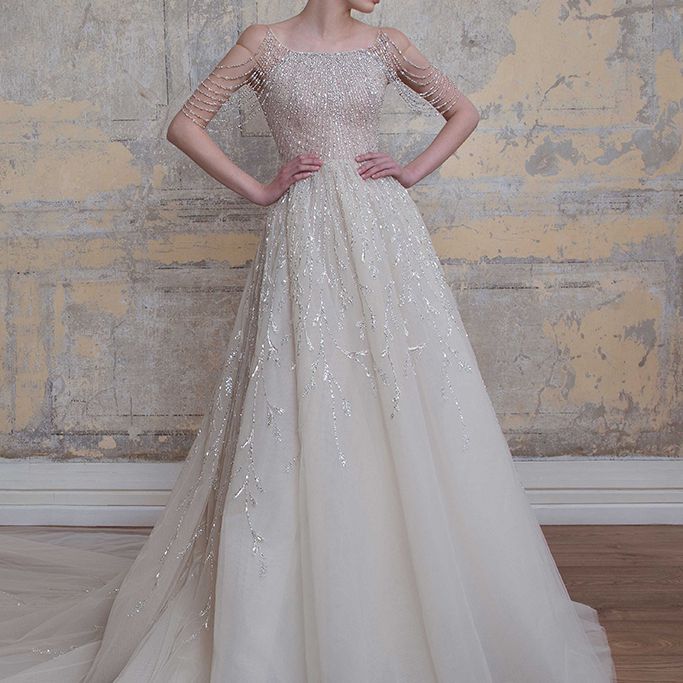 闪闪发光的婚纱礼服