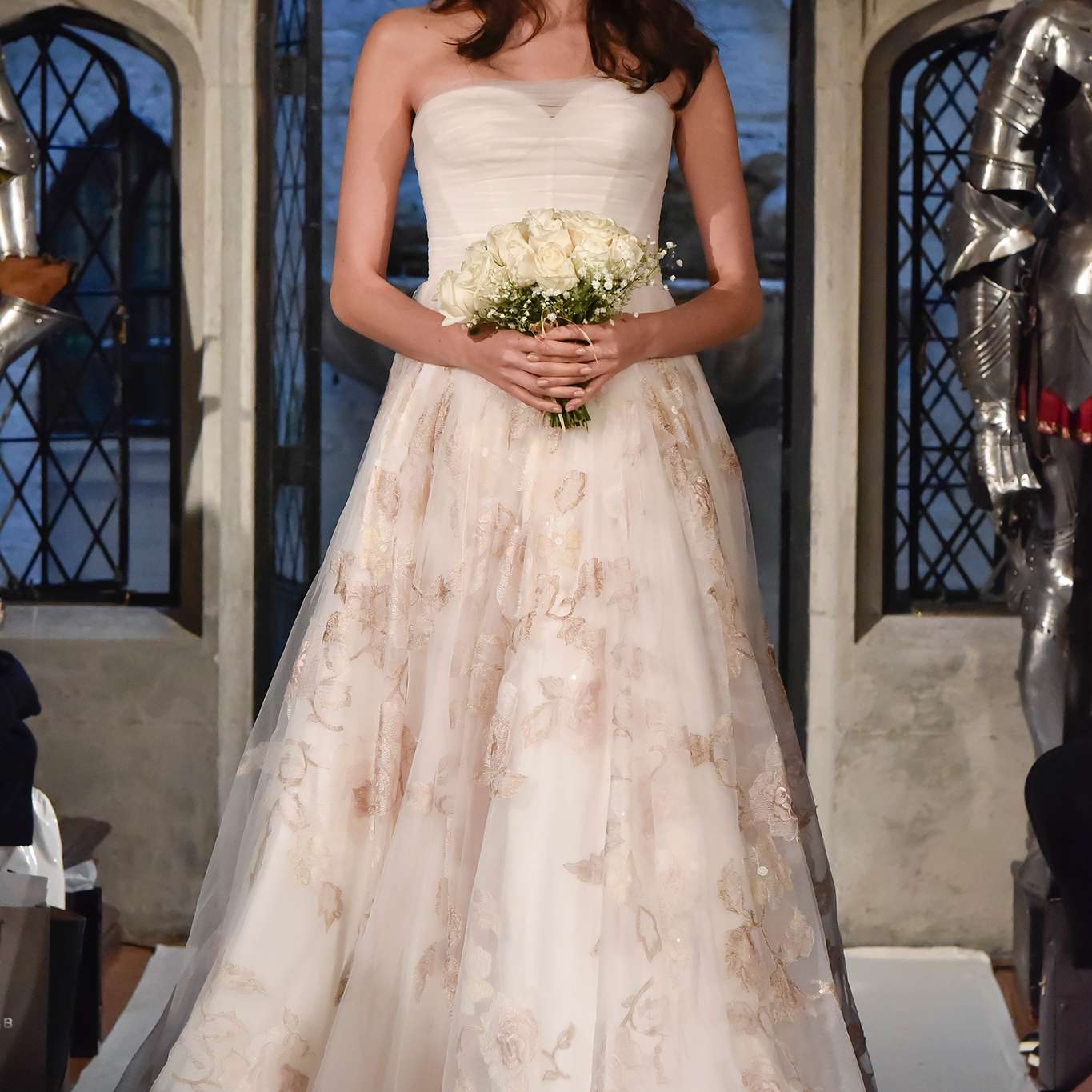 <P>的Oleg卡西尼婚纱弹簧2018 </ P>搜索结果