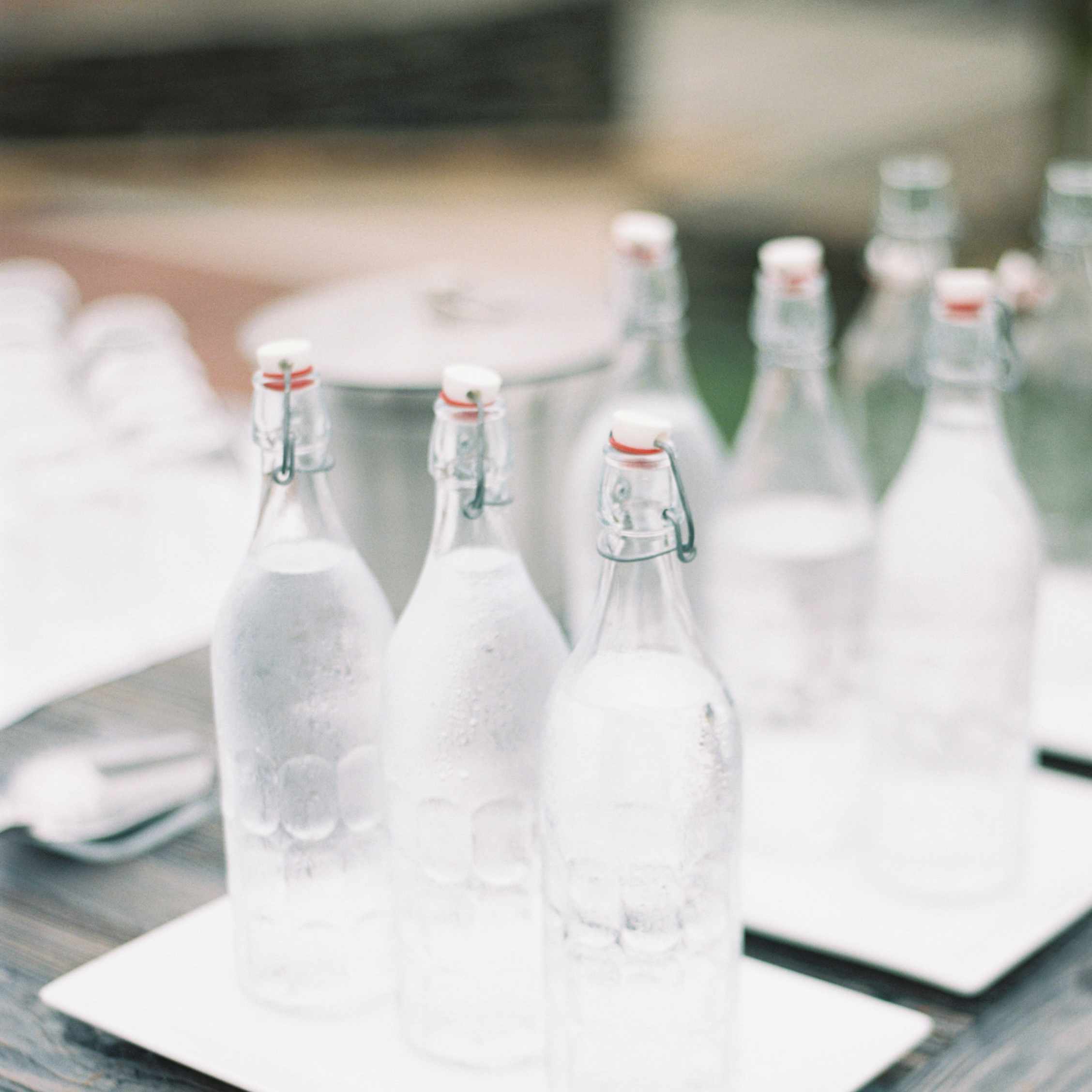 为客人准备凉水