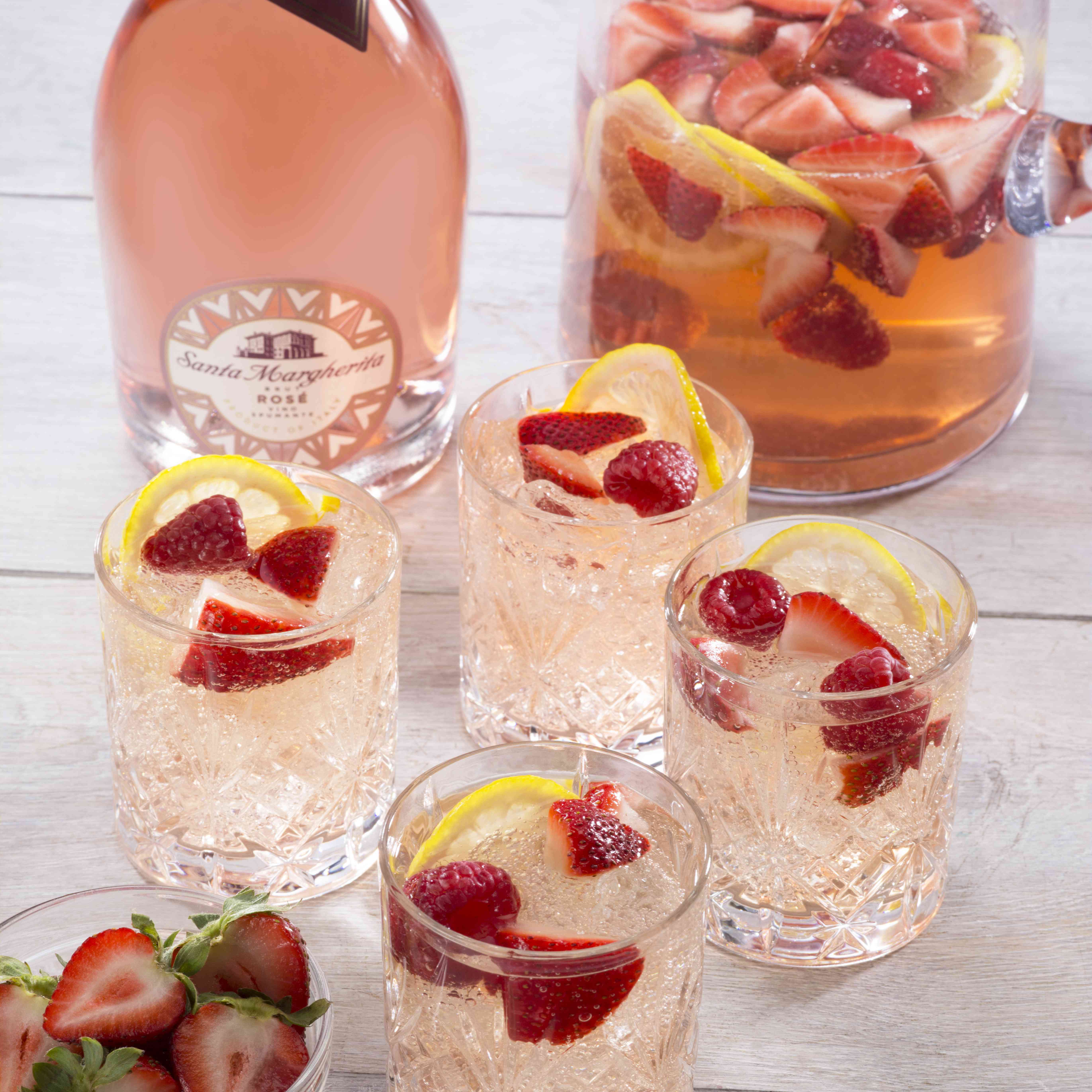 闪闪发光的穿孔