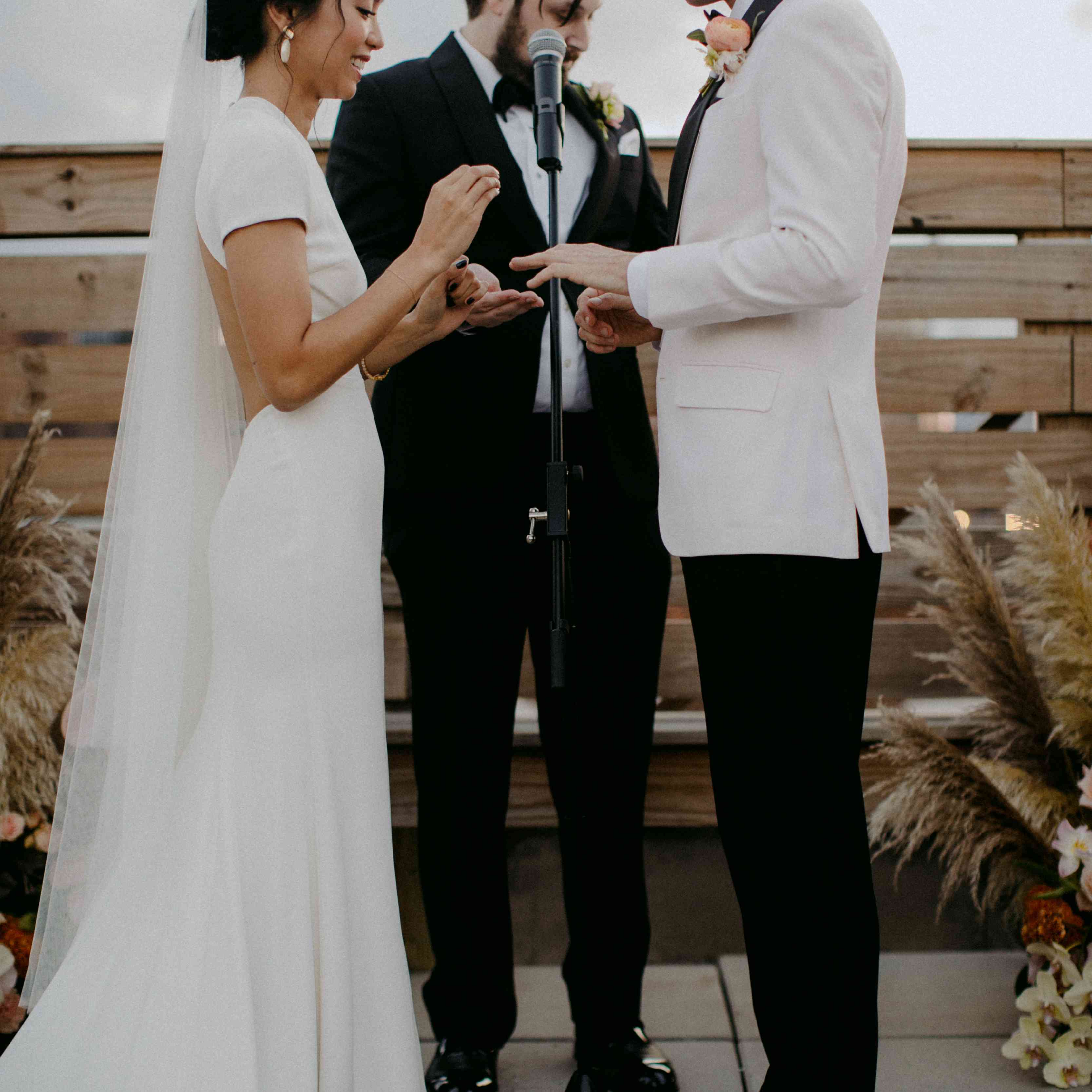 交换戒指< p > < / p > < br > < br >