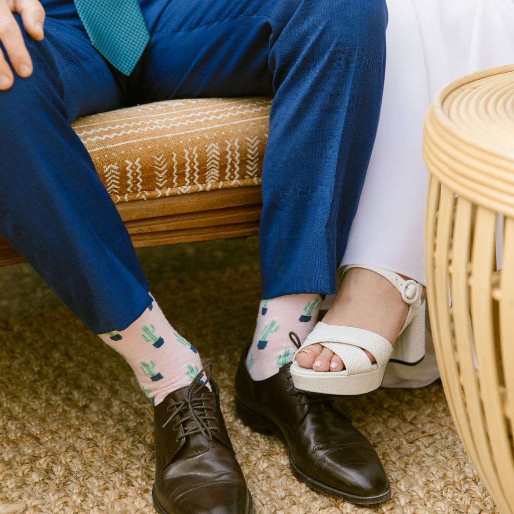 新娘和新郎的鞋子