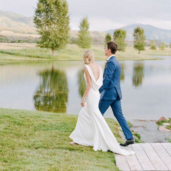 简单的婚纱礼服