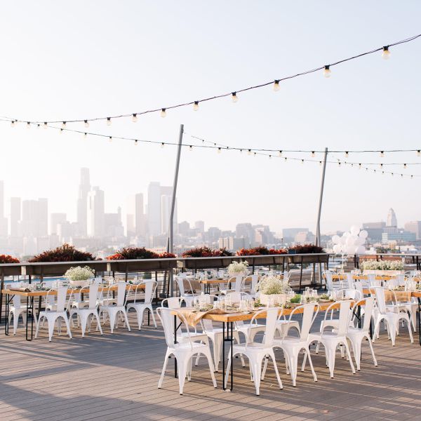 婚礼地点可以看到洛杉矶。