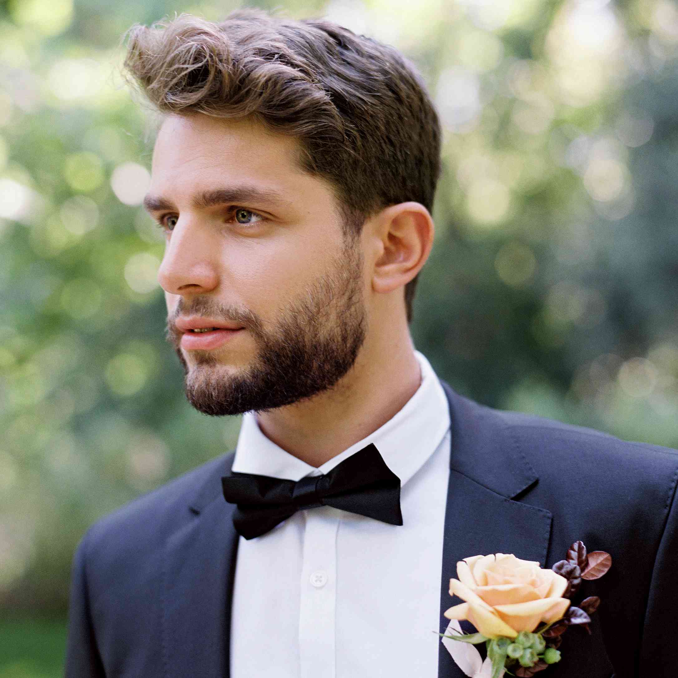 秋季婚礼bouniere.