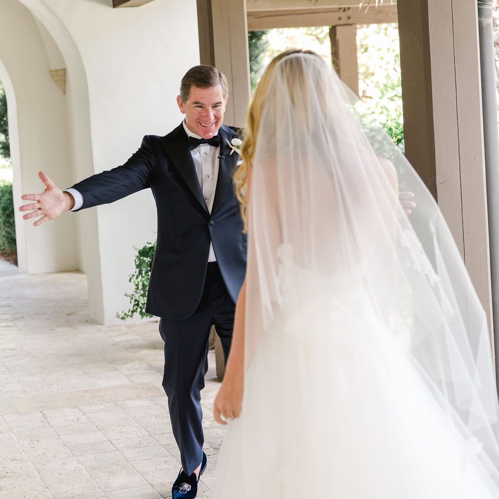 永恒的南方婚礼，新娘和父亲先看