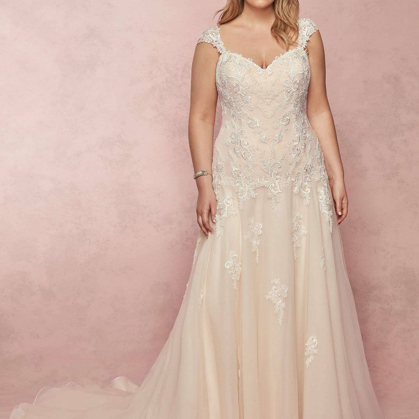 丽贝卡·英格拉姆