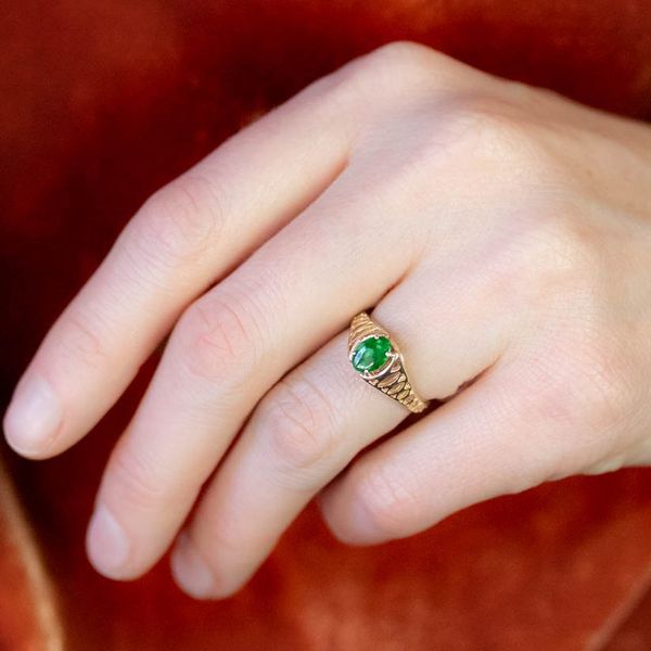 翡翠订婚戒ld乐动官网指