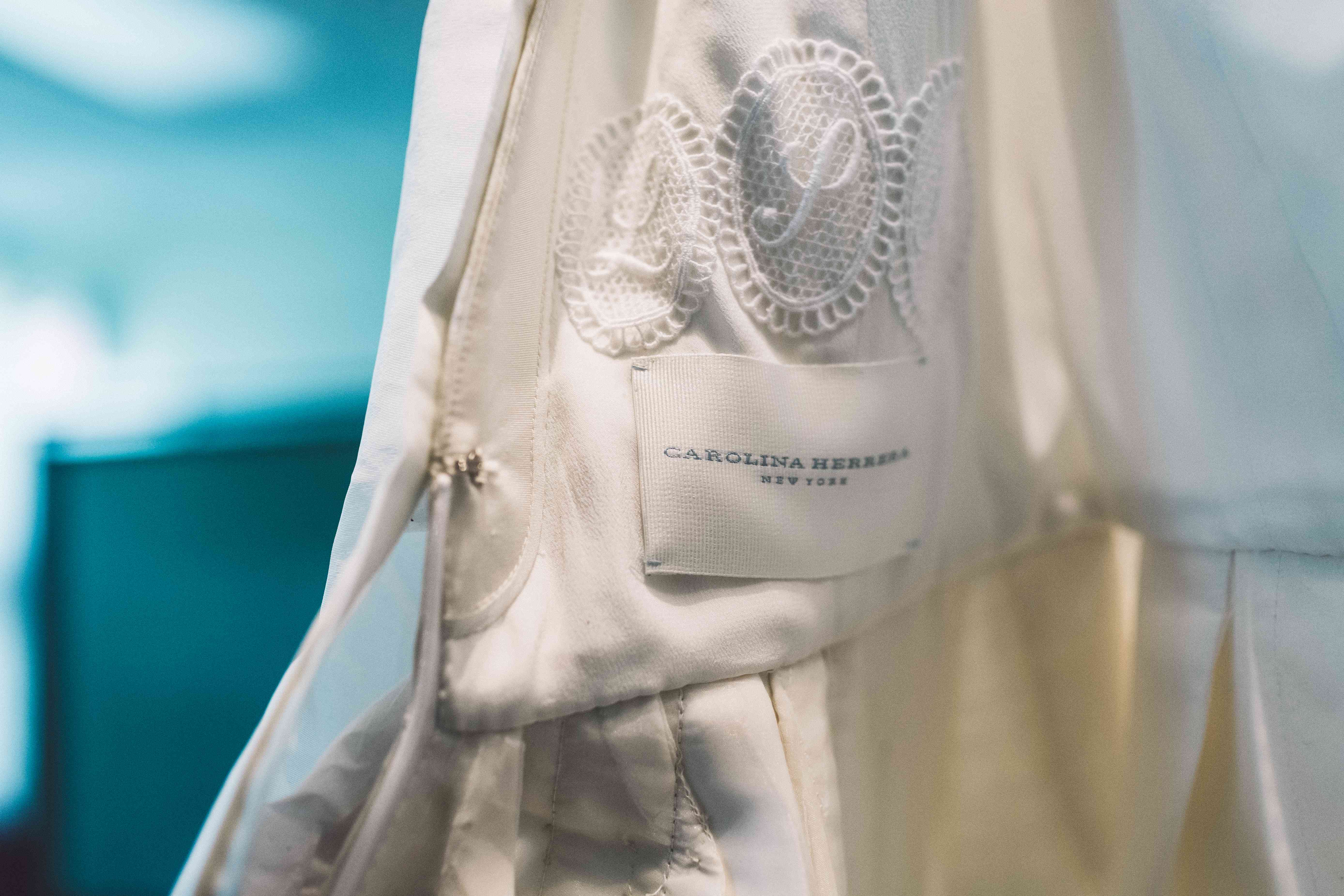 Carolina Herrera婚纱与组合图案