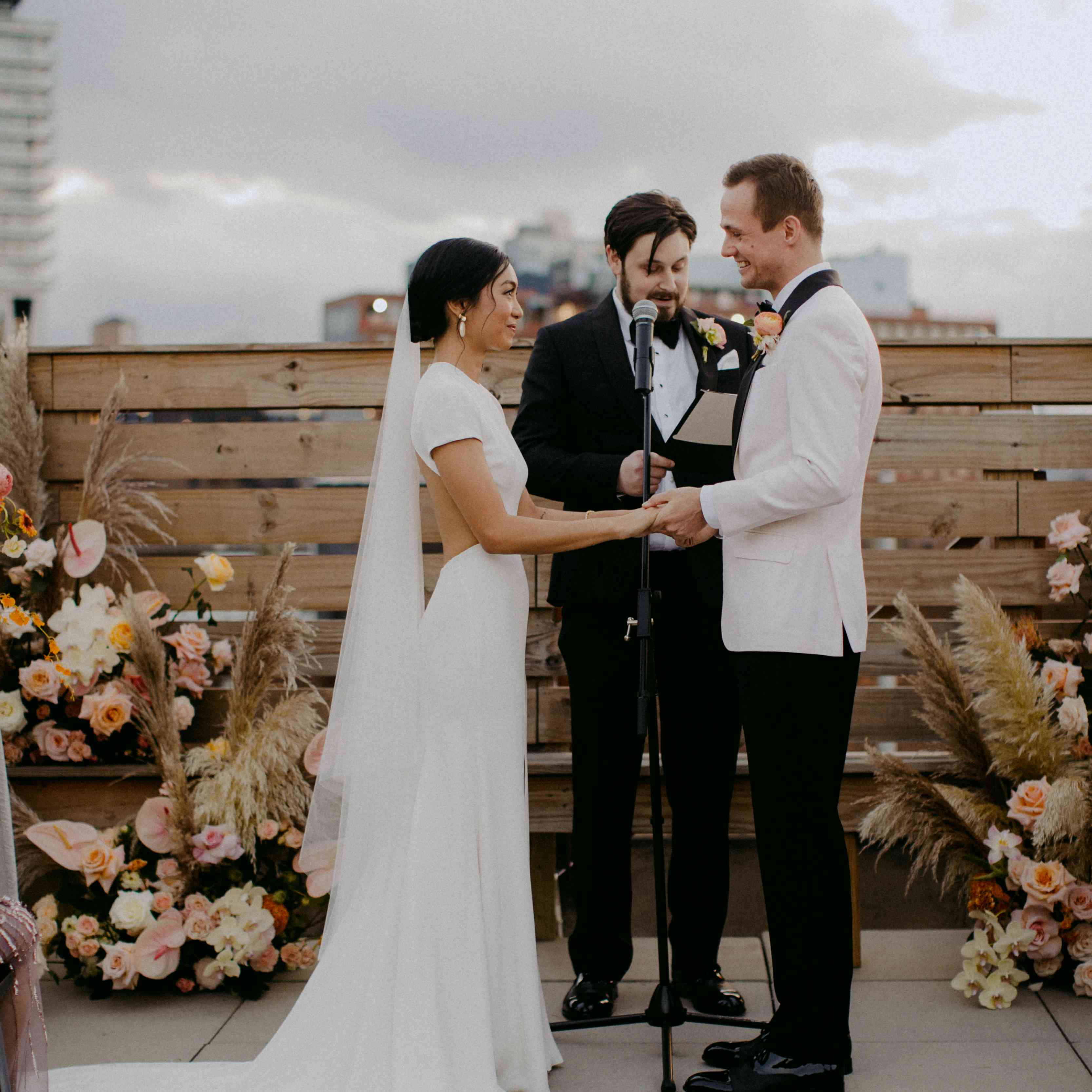 交换誓言< p > < / p > < br > < br >