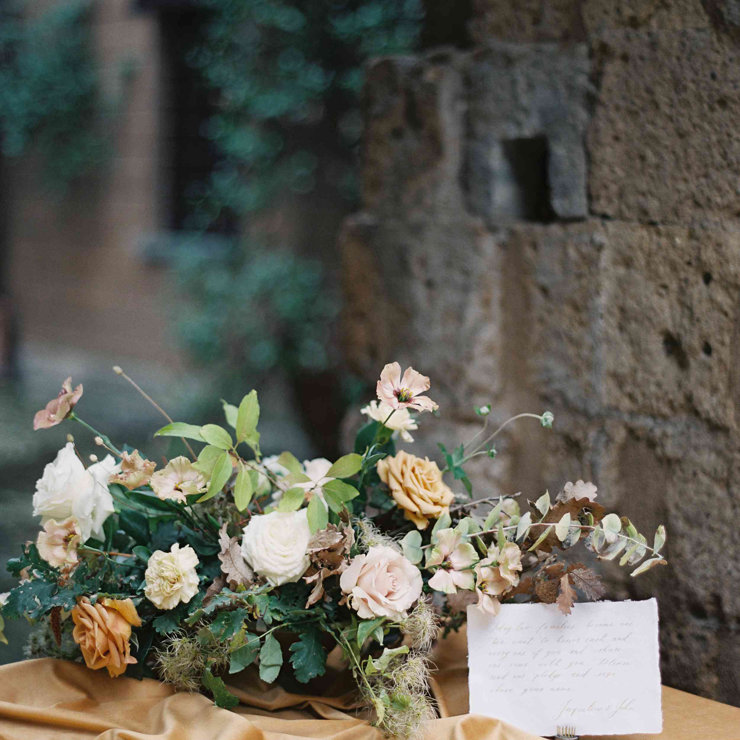 经典的拉巴迪亚意大利婚礼，书法圣经诗句