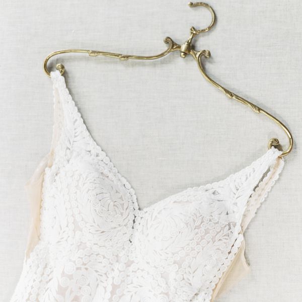 在网上为你的婚纱购物