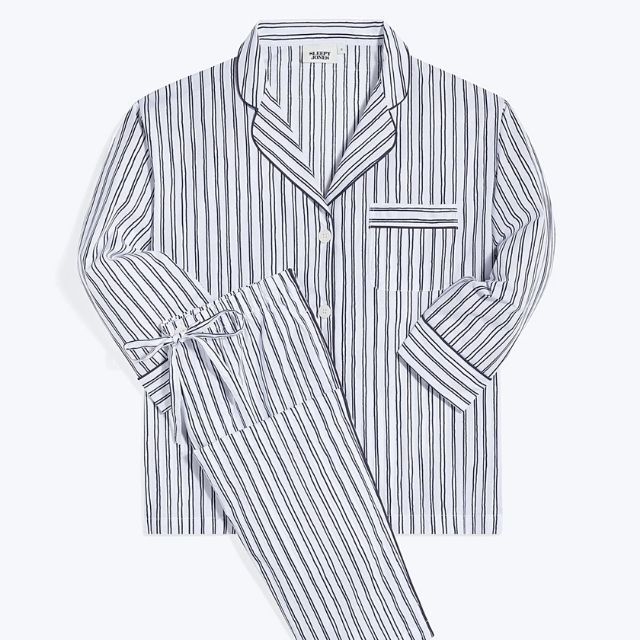 瞌睡虫琼斯·玛丽娜和亨利·睡衣塞特