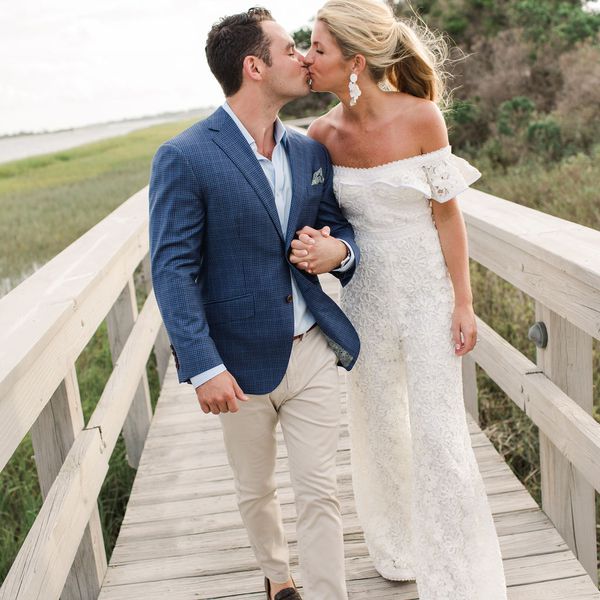 永恒南部的婚礼，新娘和新郎接吻晚宴彩排