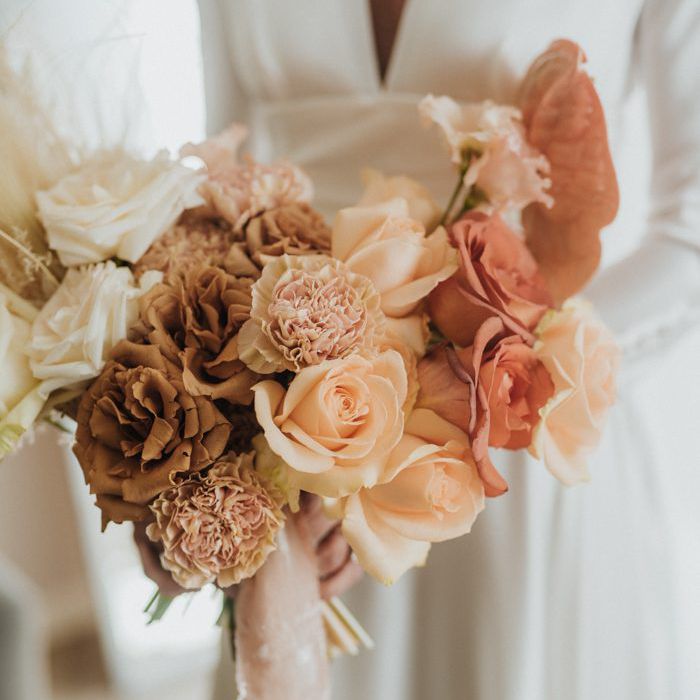 康乃馨婚礼花束