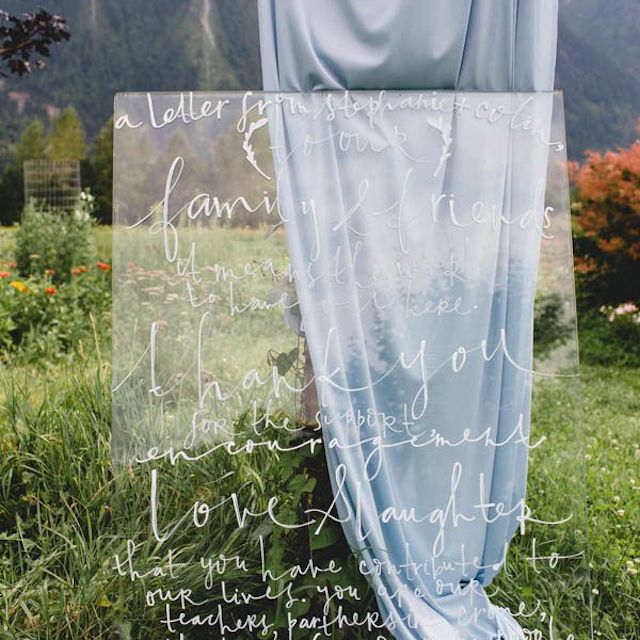 玻璃书法标志置于外