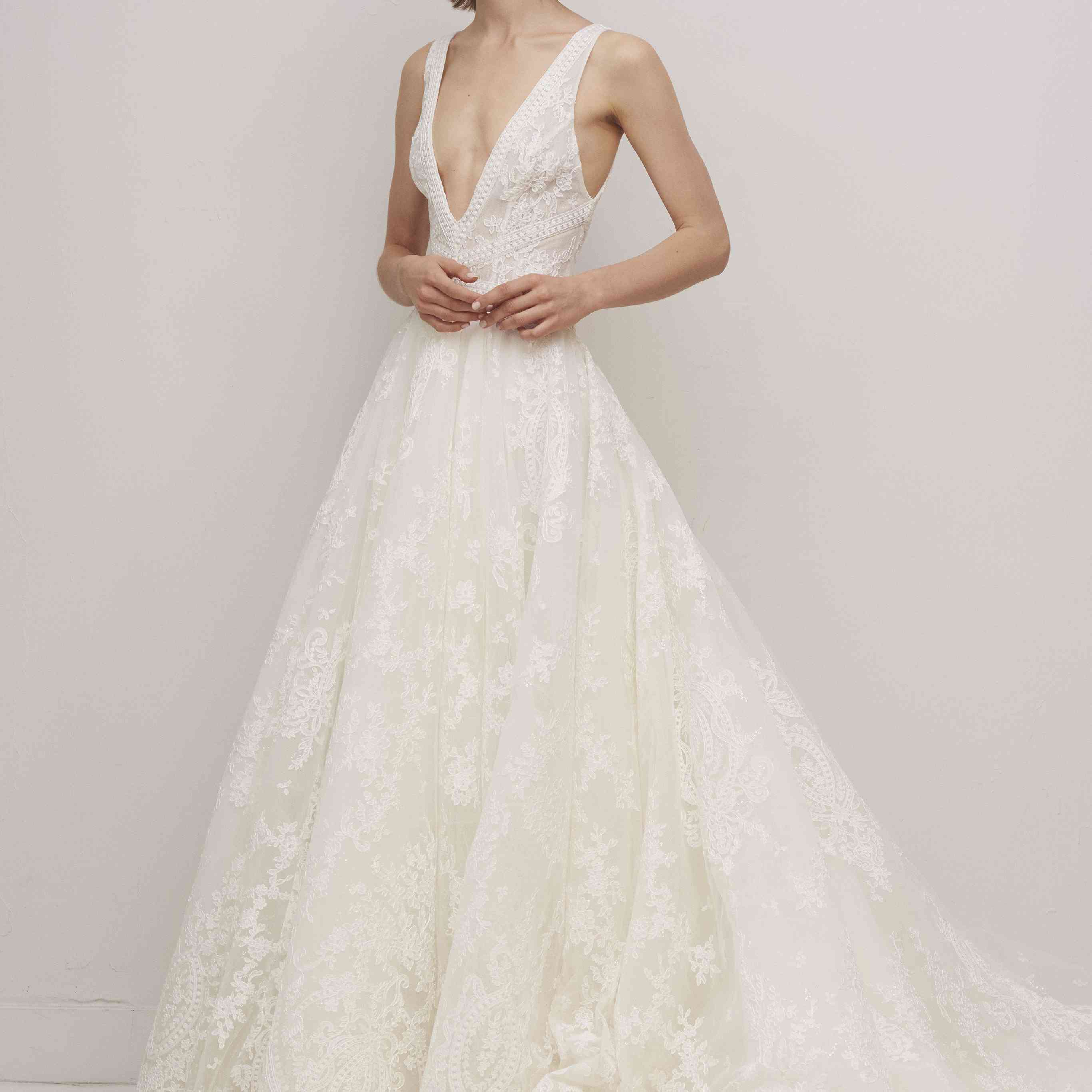 大褂低领口花边球模型