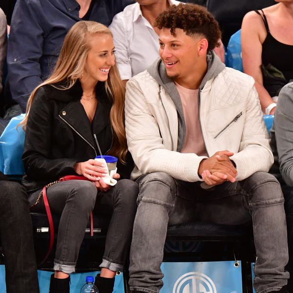 布列塔尼马修斯和帕特里克·马霍姆斯