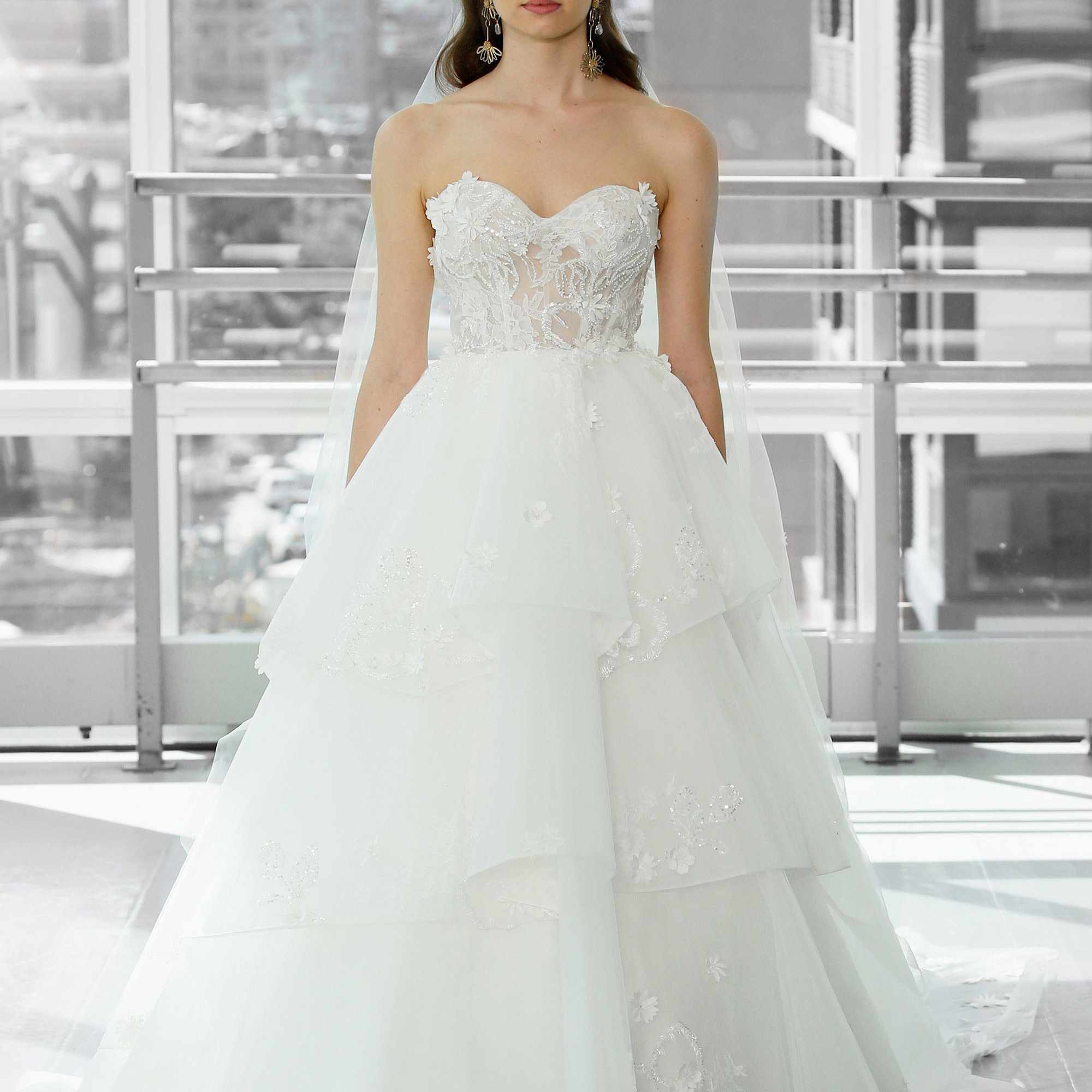 贾斯汀·亚历山大签名婚纱