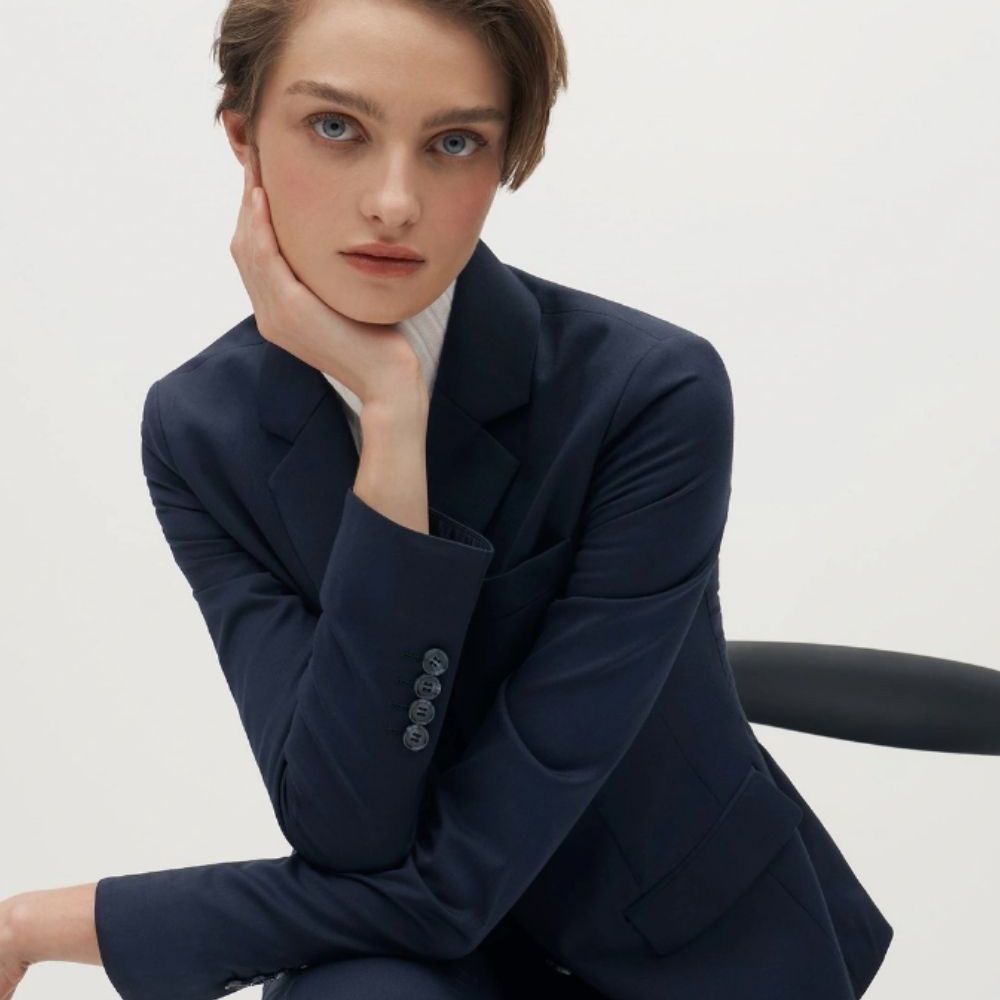 性别中立时尚品牌“class=