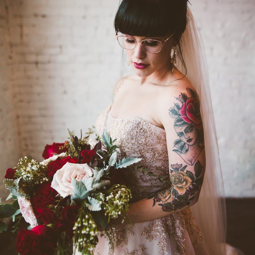 纹身的新娘