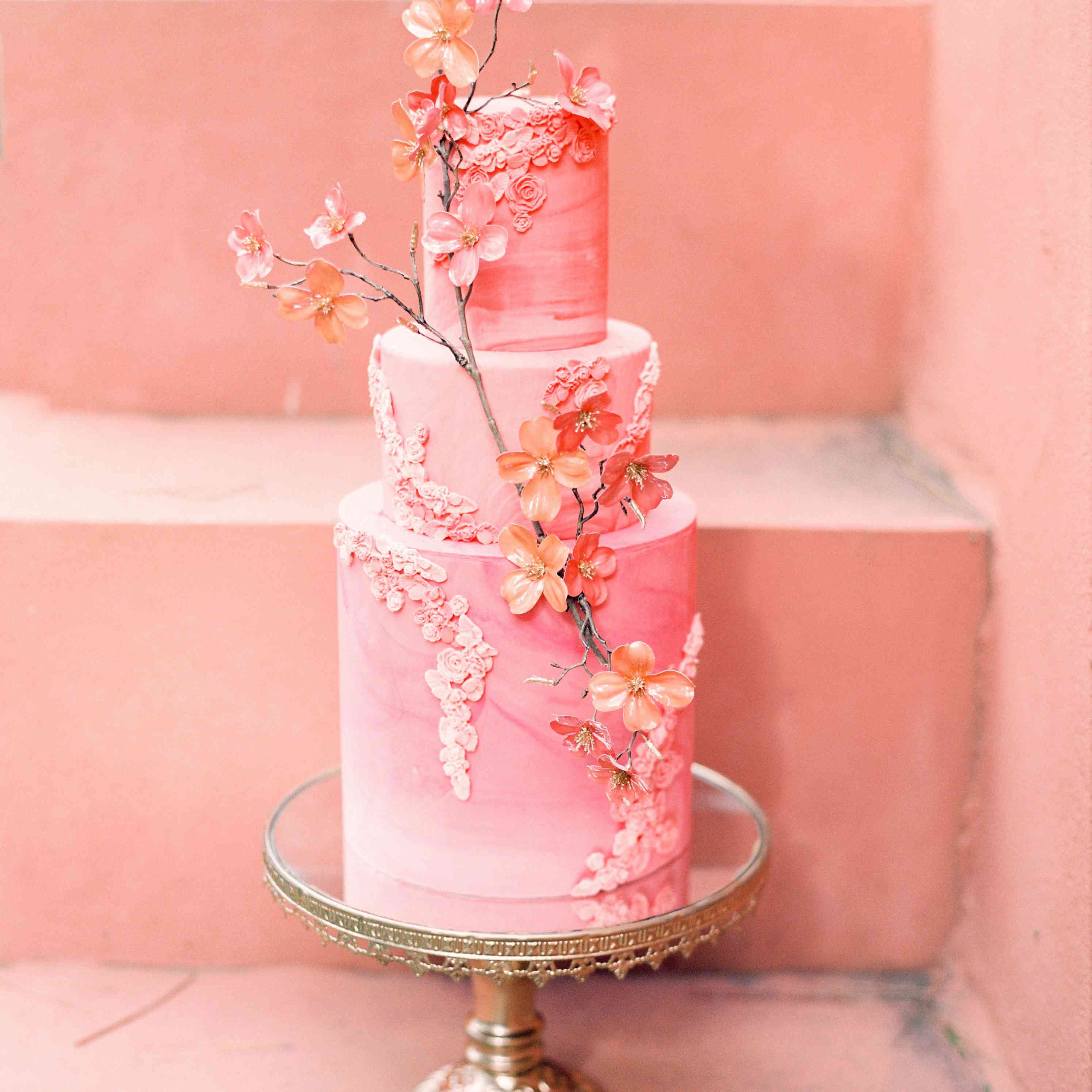 粉红色的樱花蛋糕