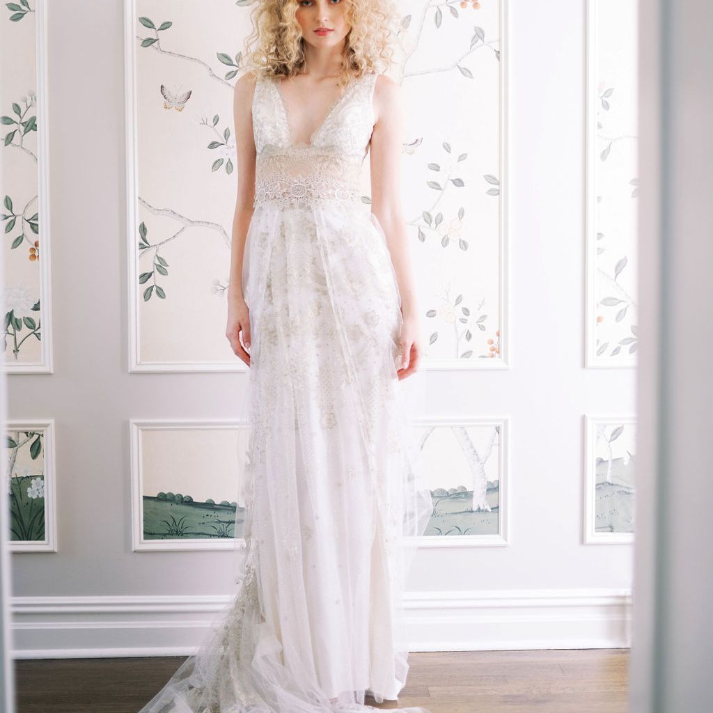 克莱尔·佩蒂伯恩婚纱