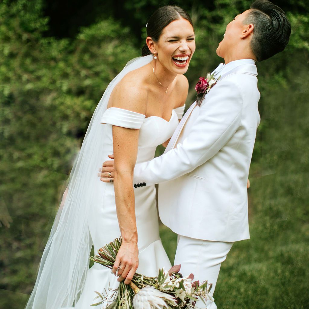 夫妻俩一起笑了起来