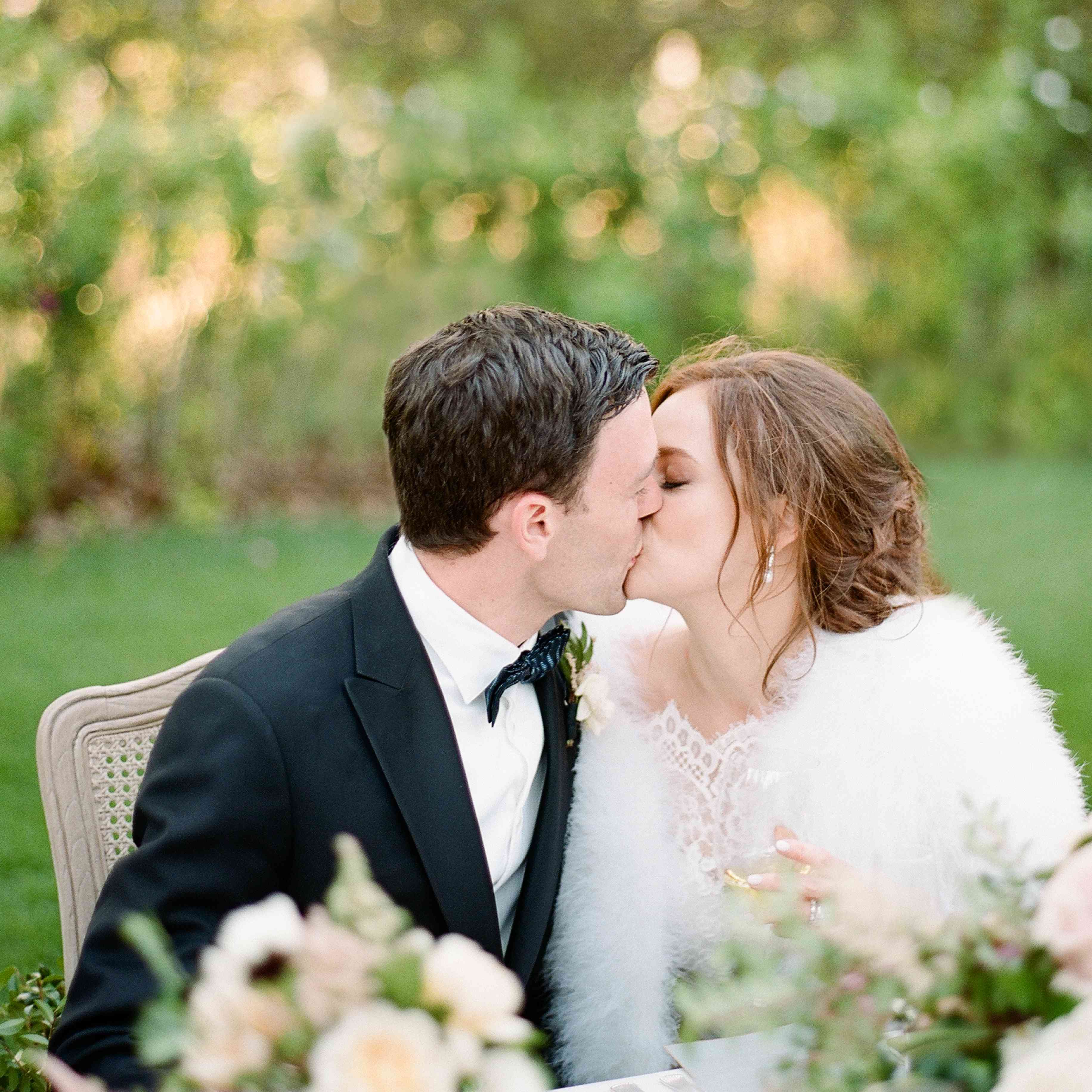 <P>的新娘和新郎接吻</ P>搜索结果