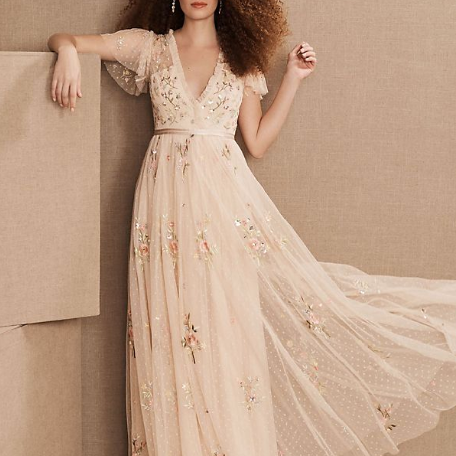 针和螺纹矮牵牛花长裙