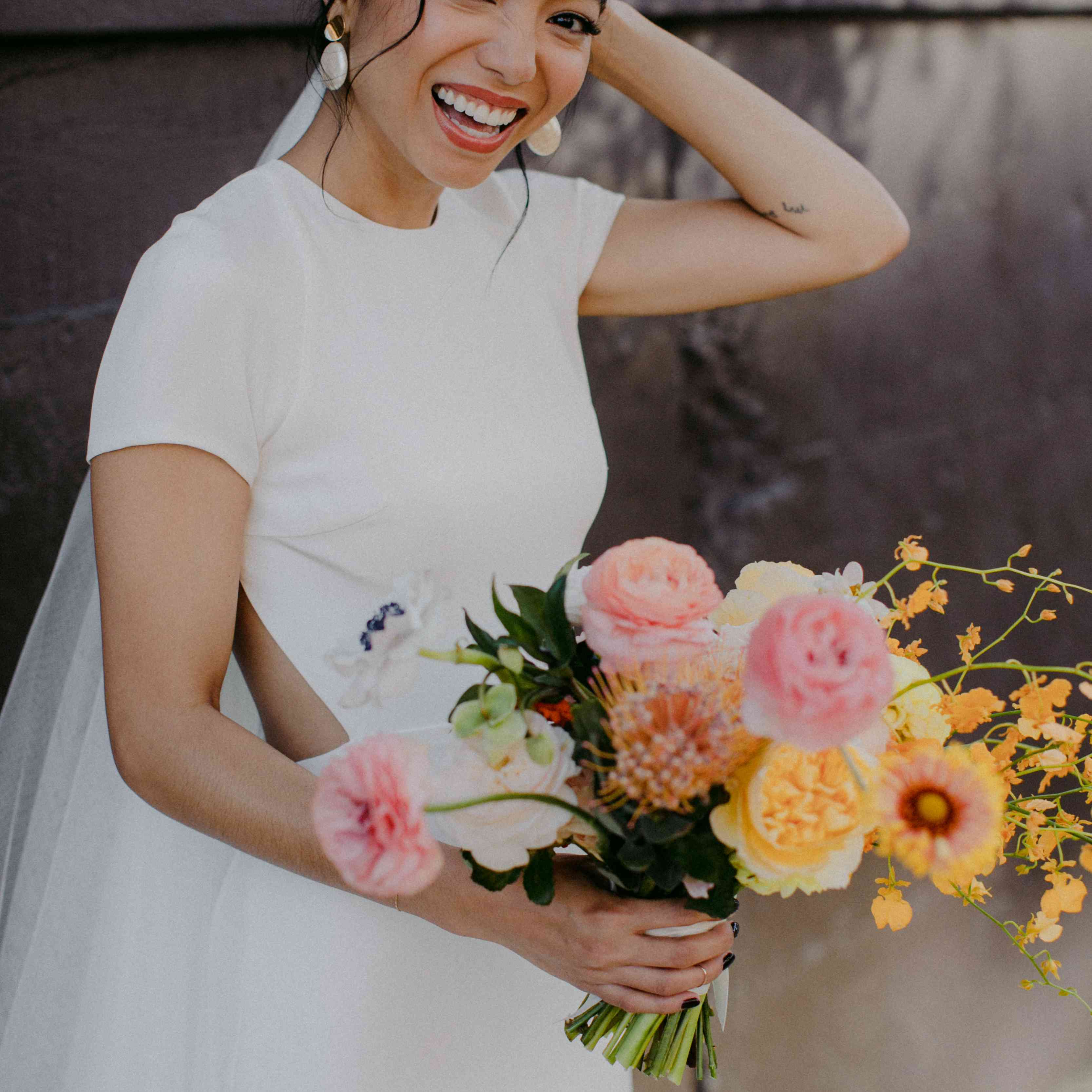 < p >新娘微笑< / p > < br > < br >