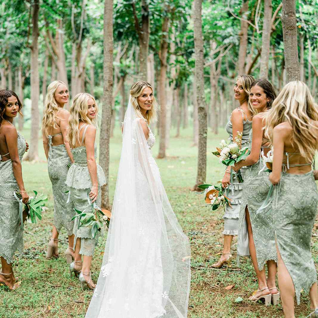 新娘及新娘亲友团