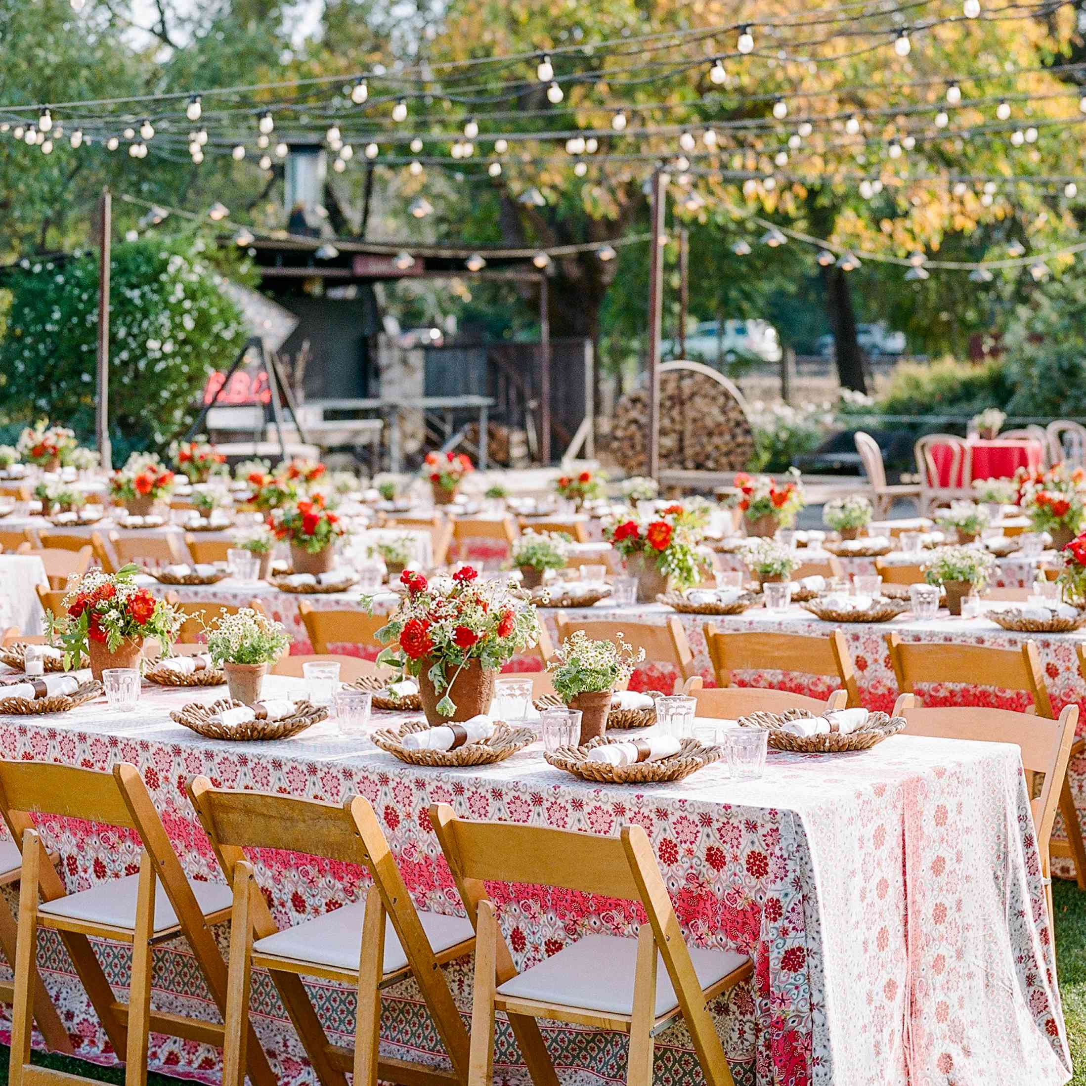 小酒馆在休闲欢迎烧烤灯