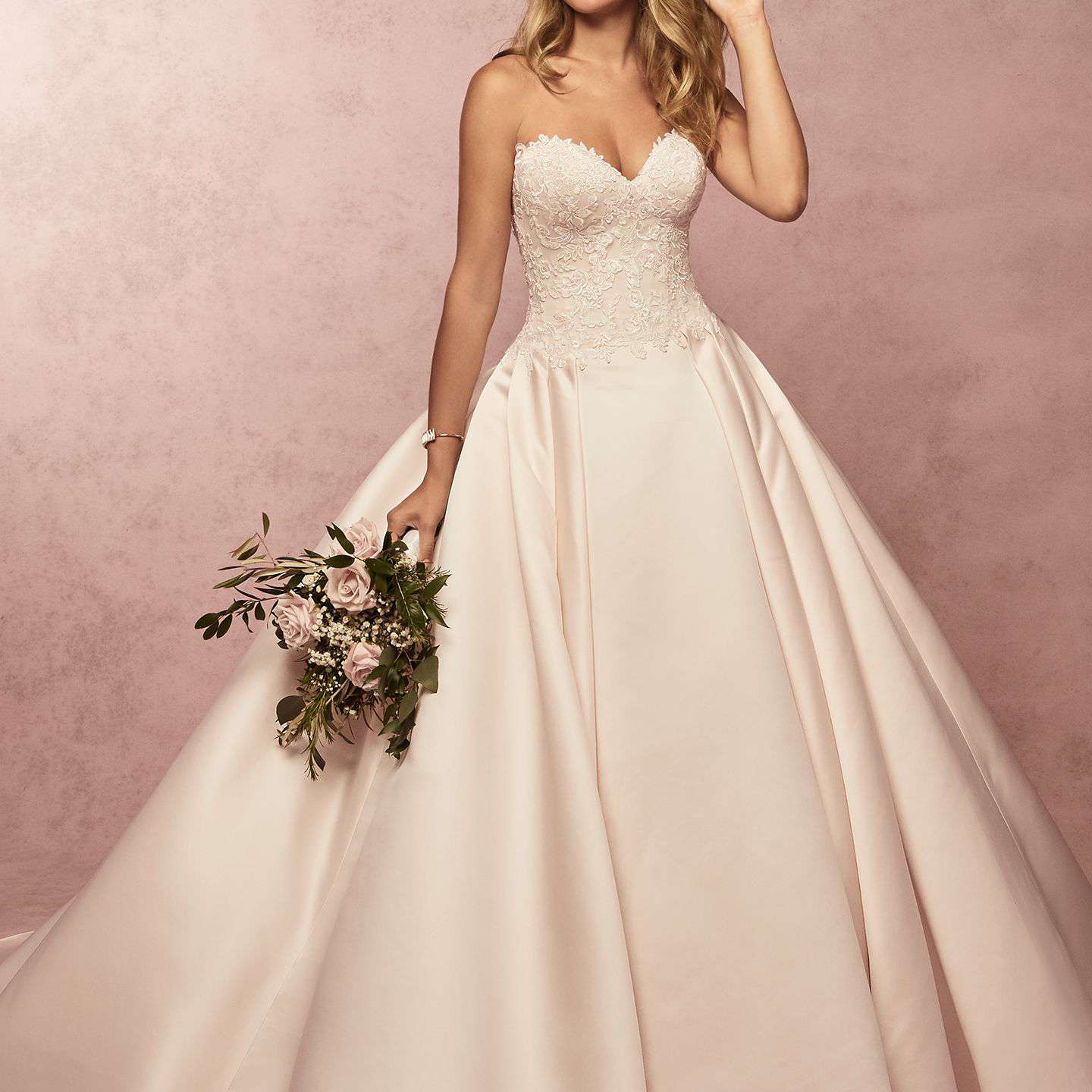 丽贝卡·英格拉姆