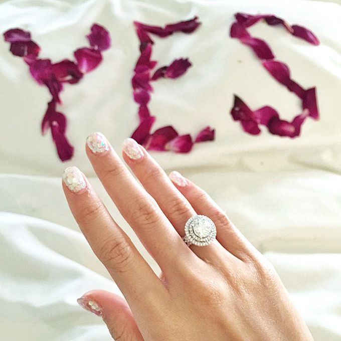 玫瑰花瓣的订婚戒指有问ld乐动官网题