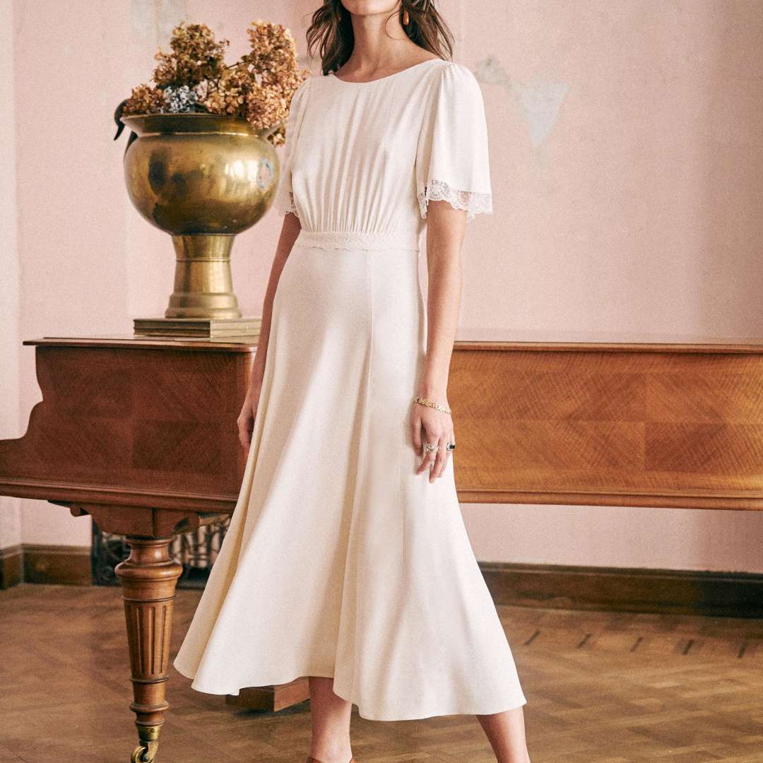 新娘送礼会的衣服