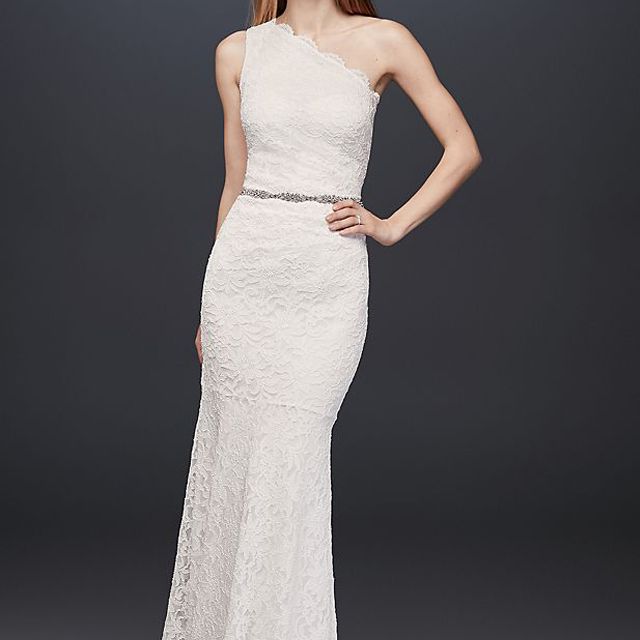 DB工作室扇形单肩蕾丝礼服鞘$ 139.97，是$为199.95