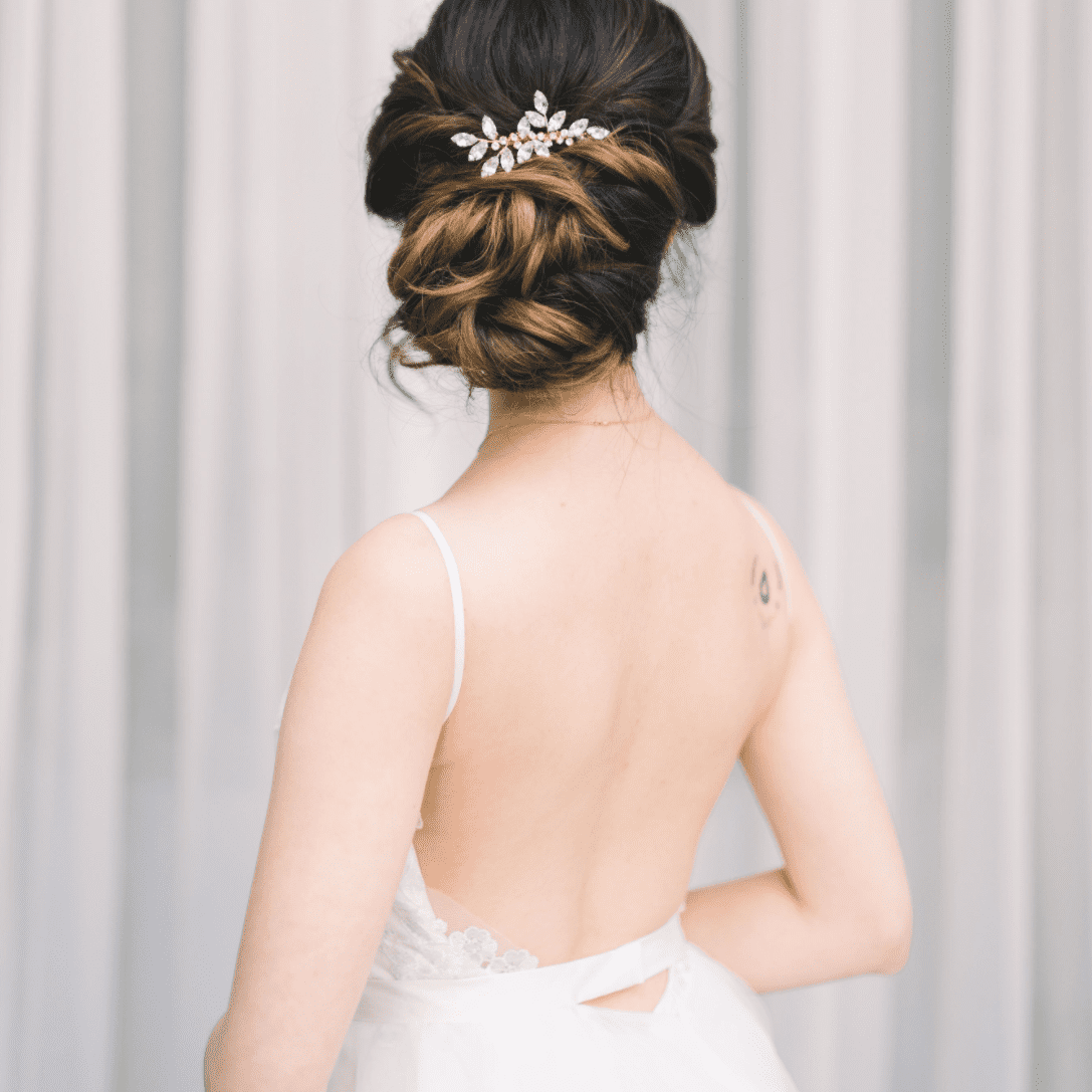 错综复杂的长发髻不对称