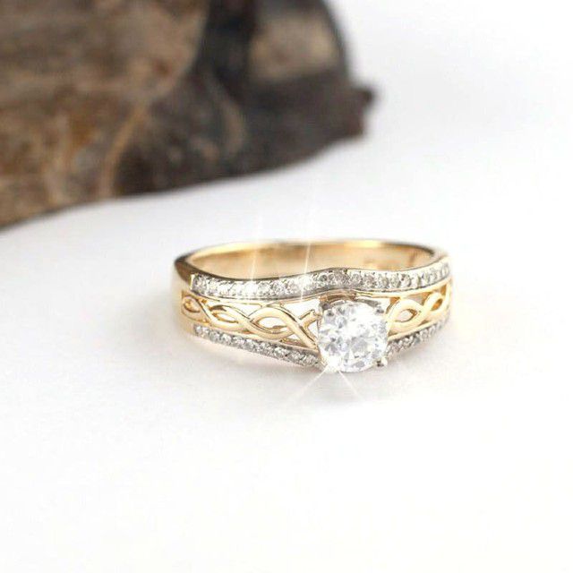 金凯尔特结合订婚戒指与铺钻钻石和中ld乐动官网心钻石