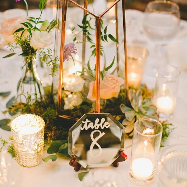 玻璃容器的婚礼装饰