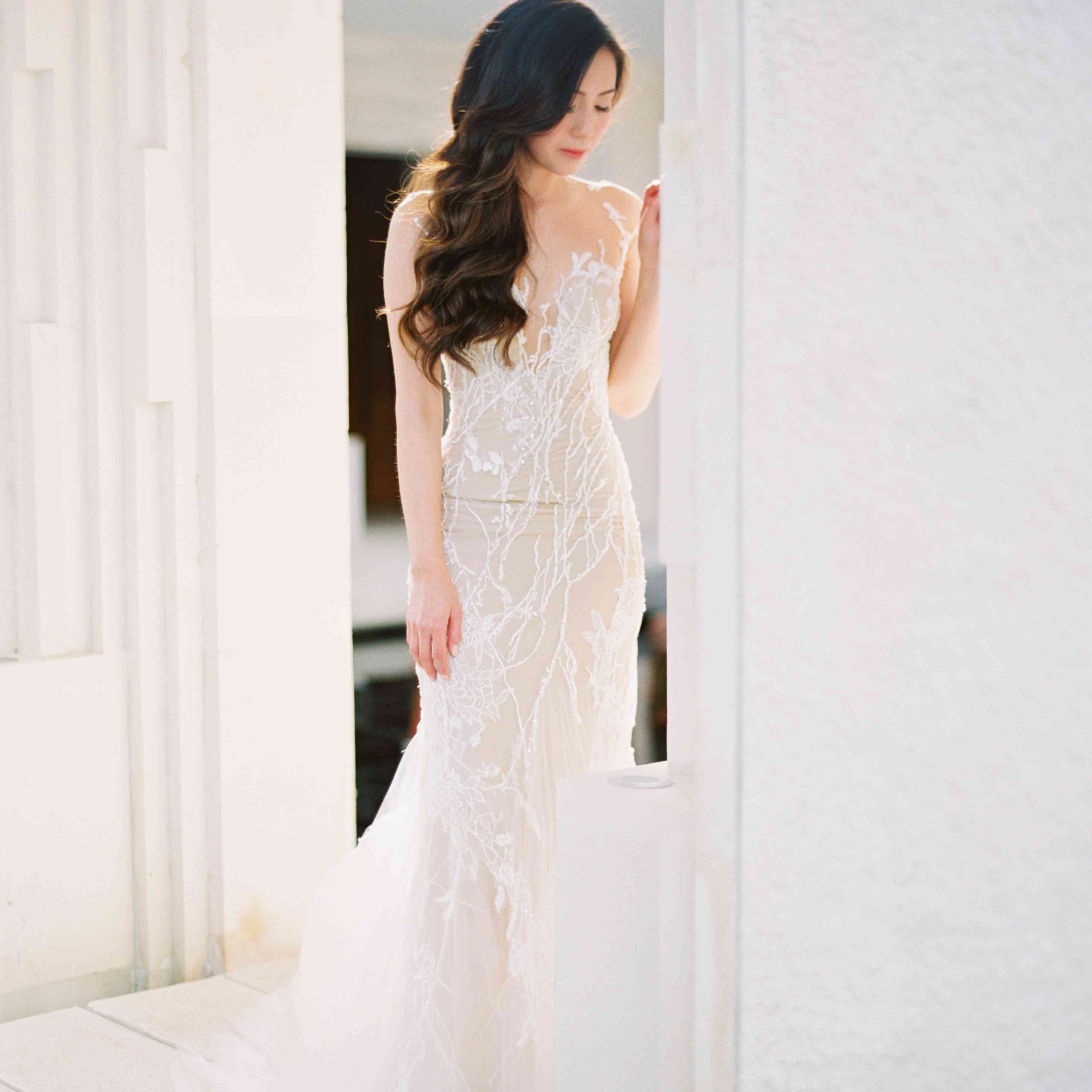 温柔浪漫的新娘肖像波浪